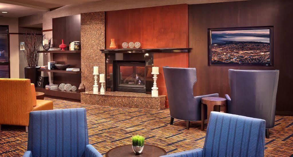 فندق شاونيفي  كورتيارد كانساس سيتي شوني المظهر الخارجي الصورة